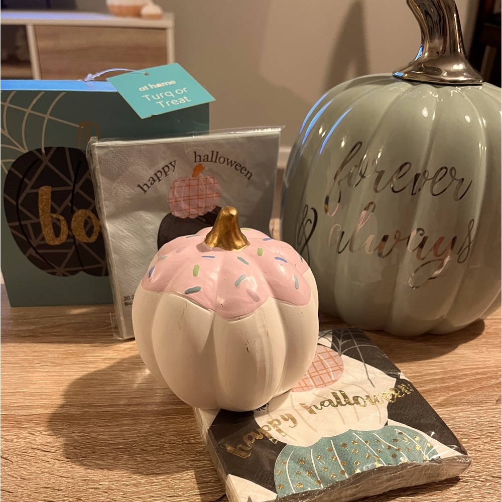 Cute Halloween Decor!
